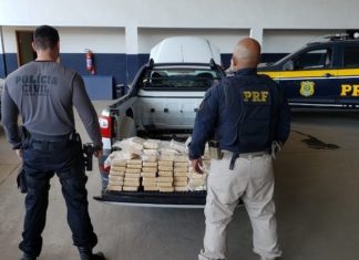 PRF e Polícia Civil apreendem mais de 110 quilos de pasta base de cocaína na Baixada