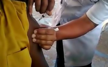 Enfermeiro que não aplicou vacina é demitido em Barra Mansa